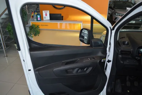 Opel Combo 1,5d 100 к.с Edition L2 - 2025 рік