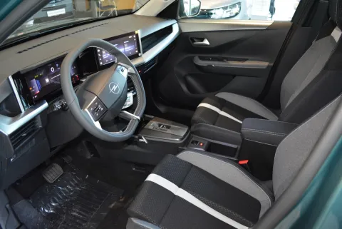Opel Frontera 1.2 гібрид GS - 2026 рік