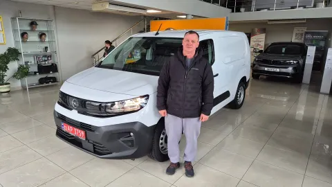 Щасливий клієнт Opel ЛІГА